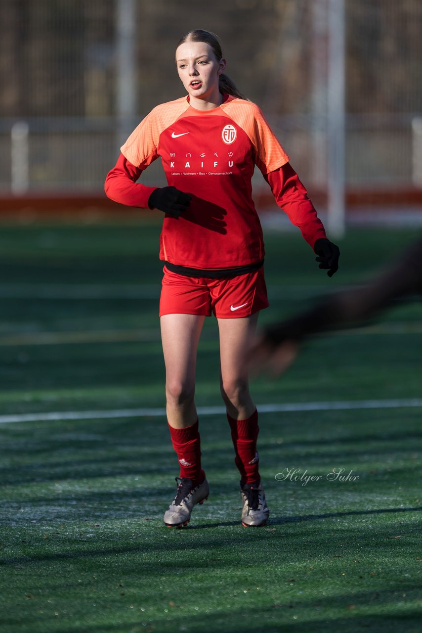 Bild 134 - wBJ VfL Pinneberg2 - Eimsbuttler TV 3 : Ergebnis: 5:0